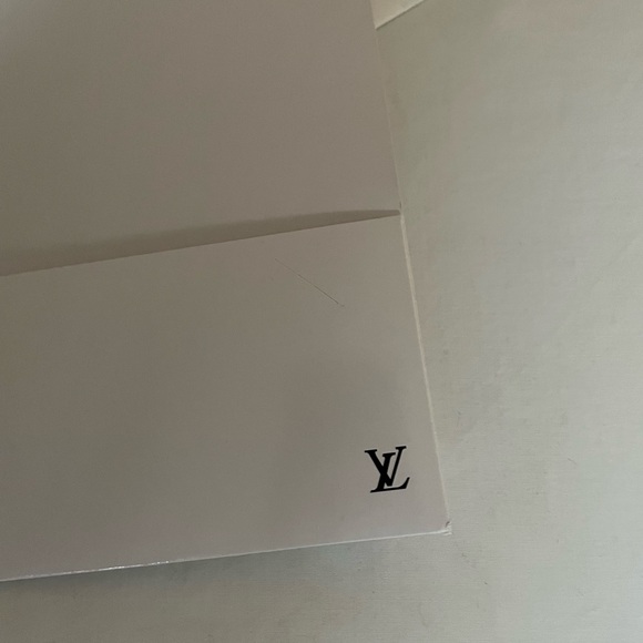 LV gift card authentic - Picture 4 of 7